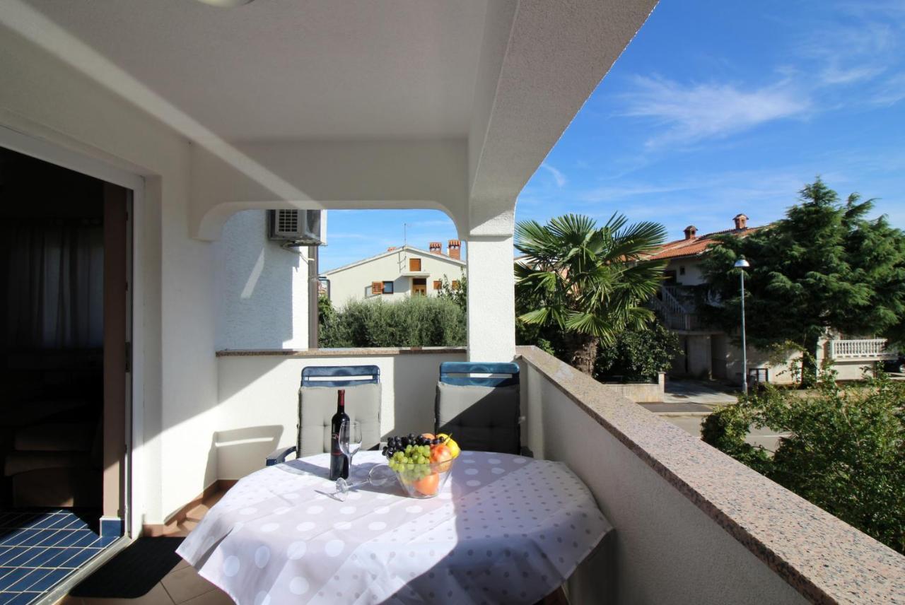Dr. Igda Apartments Porec Exterior photo