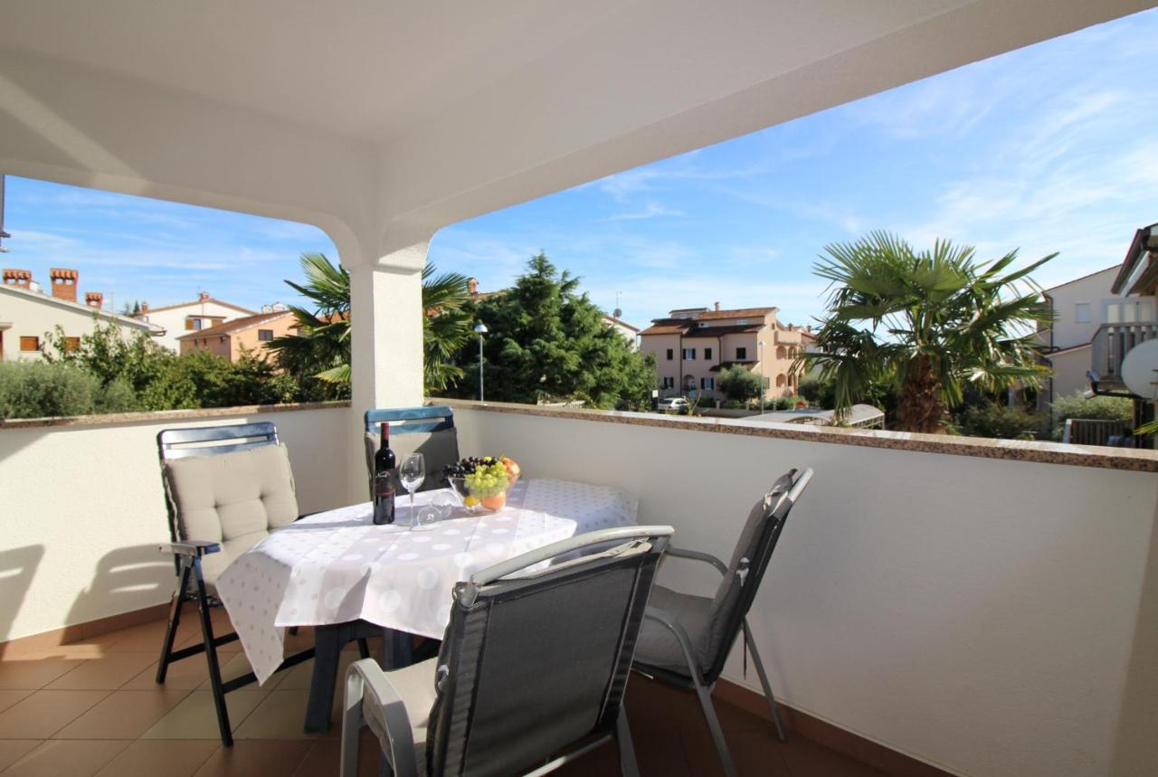Dr. Igda Apartments Porec Exterior photo