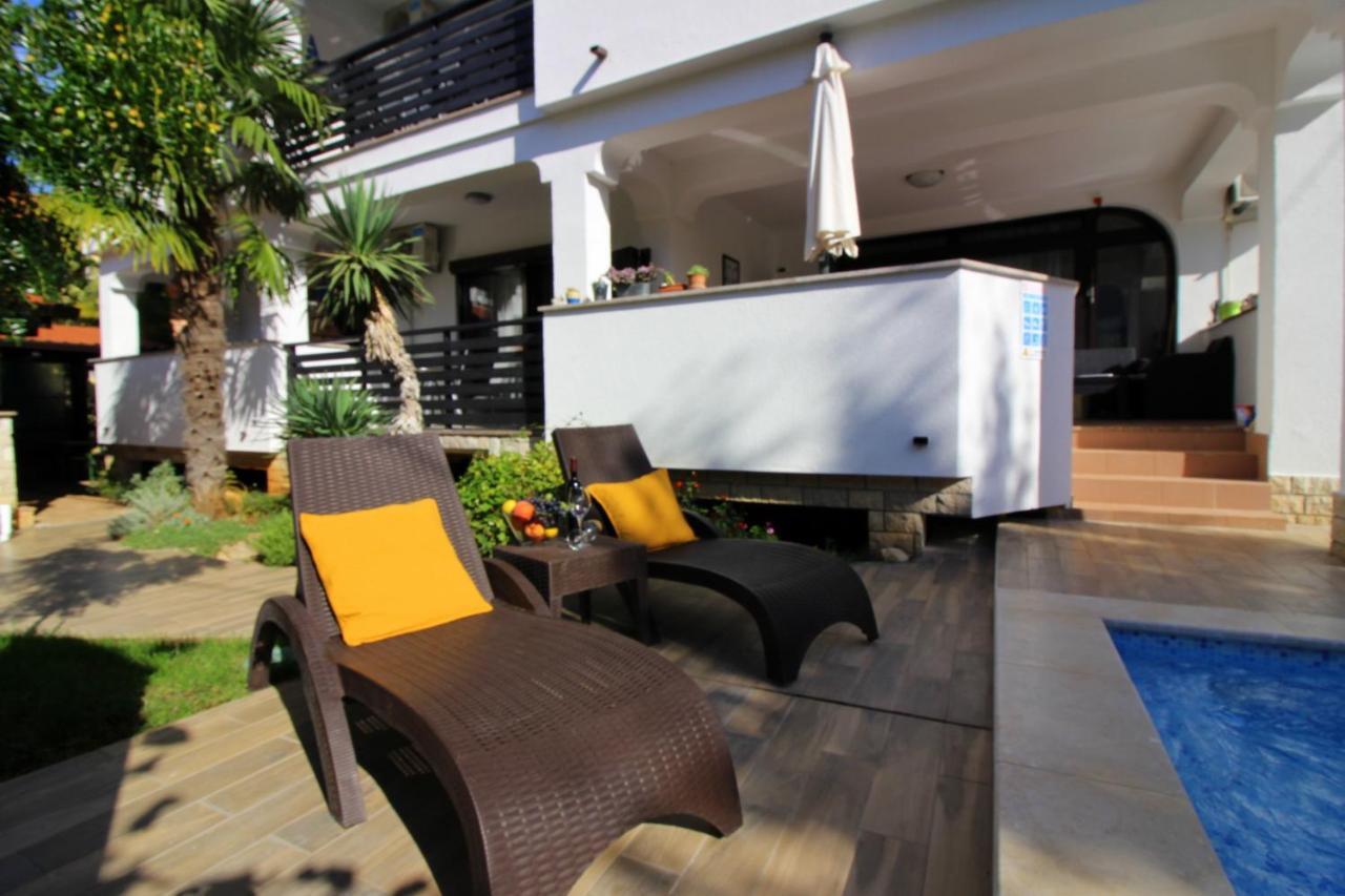 Dr. Igda Apartments Porec Exterior photo